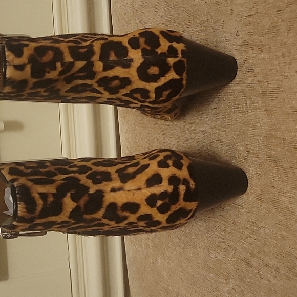 Franco  Sarto Calf Skin wedge booties. 🆕 Size 6 1/2 🔥 - Picture 4 of 7